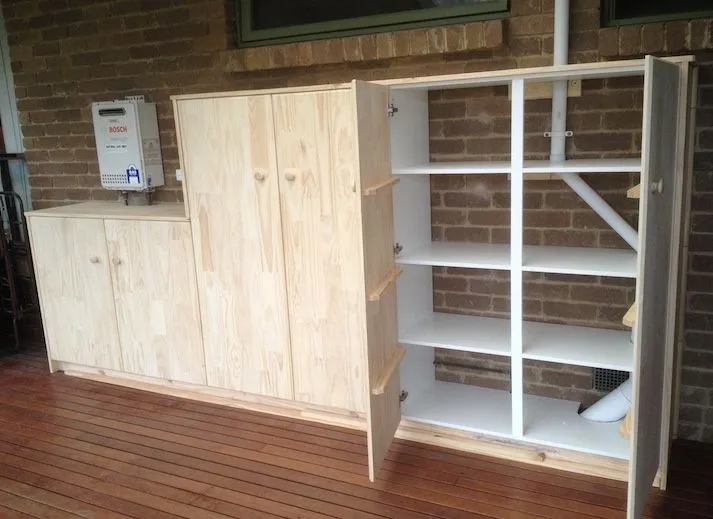 Built-in outdoor cabinets