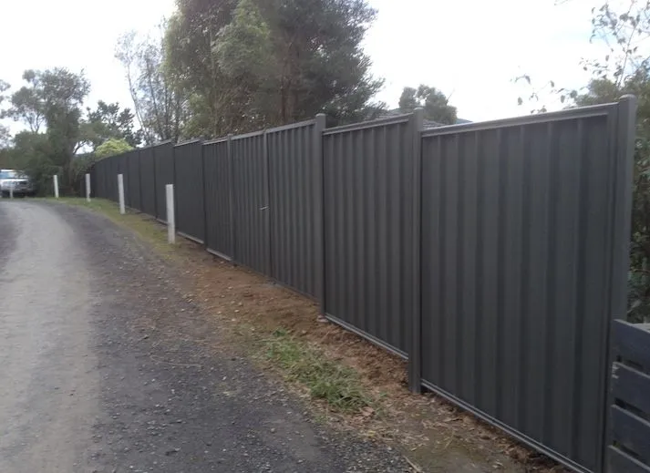 Colorbond boundary fence